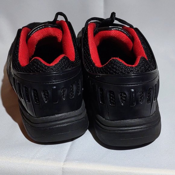 G defy black and red gravity defyer gym shoes, size 11.5. - Picture 2 of 6